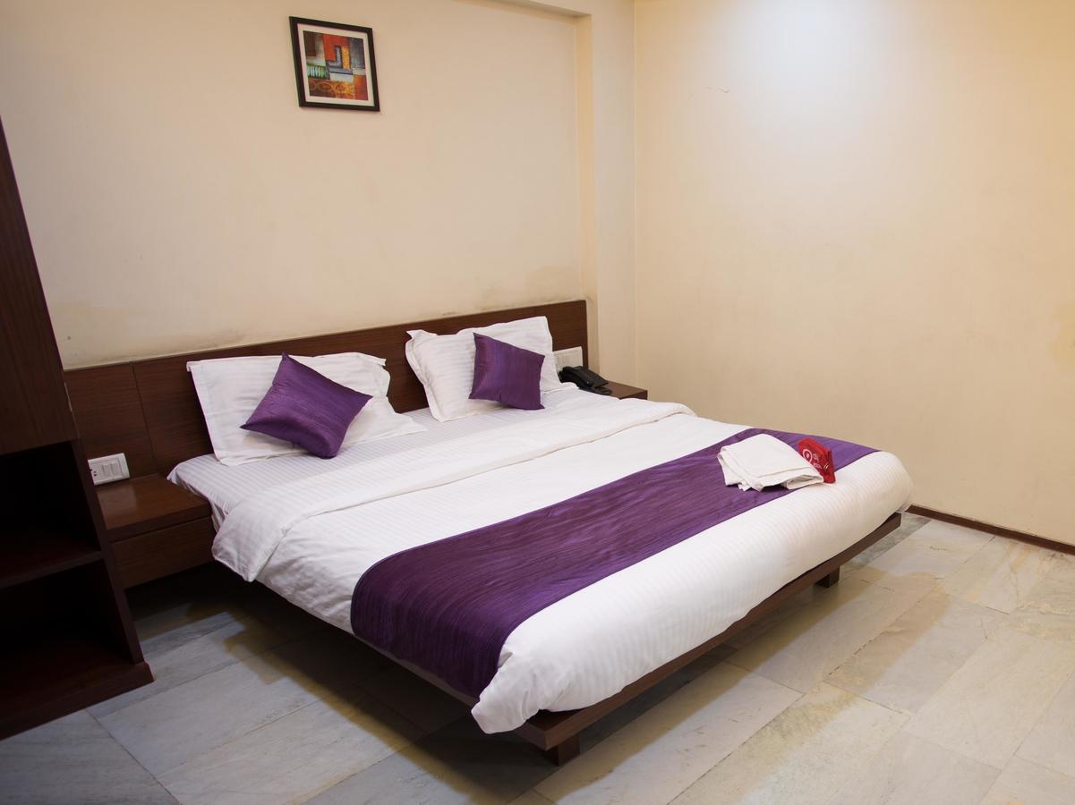 Hotel Oyo 13771 Executive Residency Púna Exteriér fotografie
