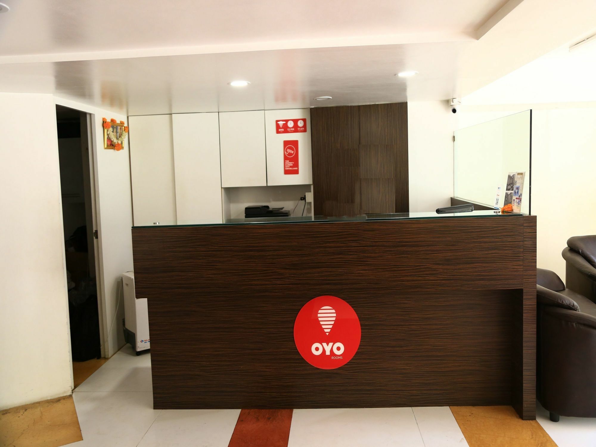 Hotel Oyo 13771 Executive Residency Púna Exteriér fotografie