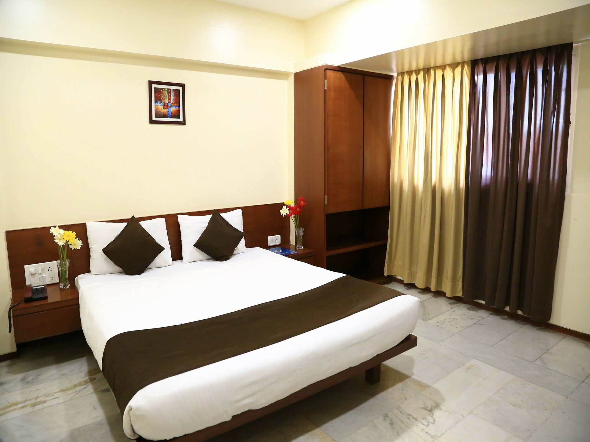 Hotel Oyo 13771 Executive Residency Púna Exteriér fotografie