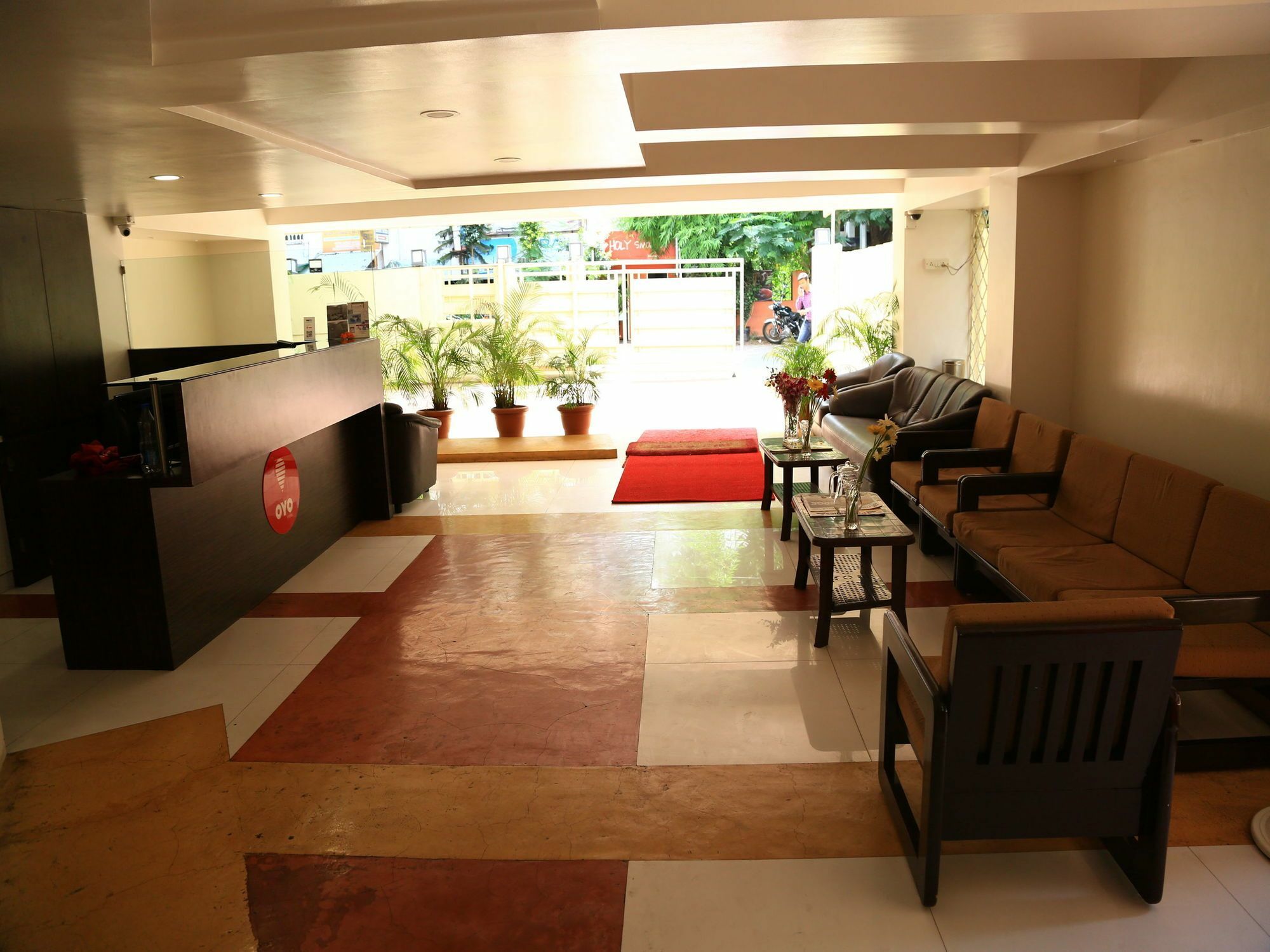 Hotel Oyo 13771 Executive Residency Púna Exteriér fotografie